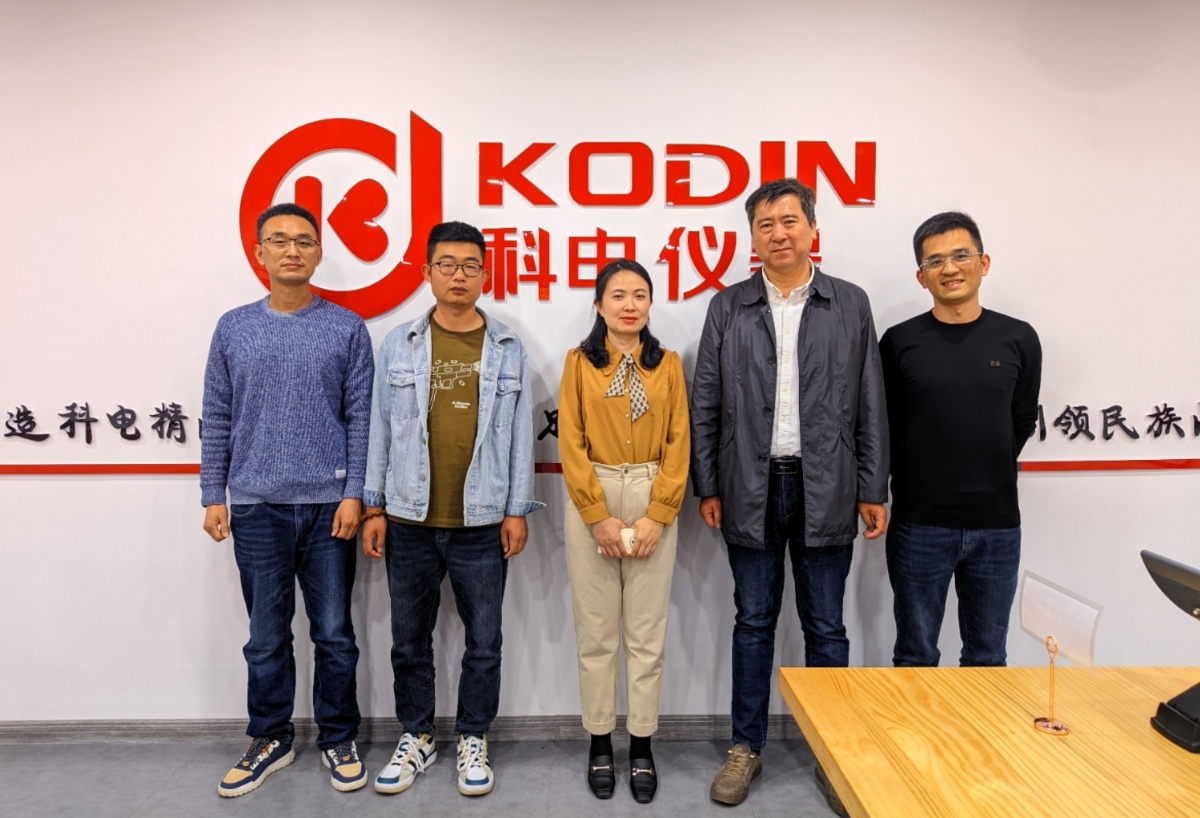 熱烈歡迎高新區(qū)經(jīng)發(fā)局周處長(zhǎng)、王處長(zhǎng)蒞臨科電儀器調(diào)研指導(dǎo)